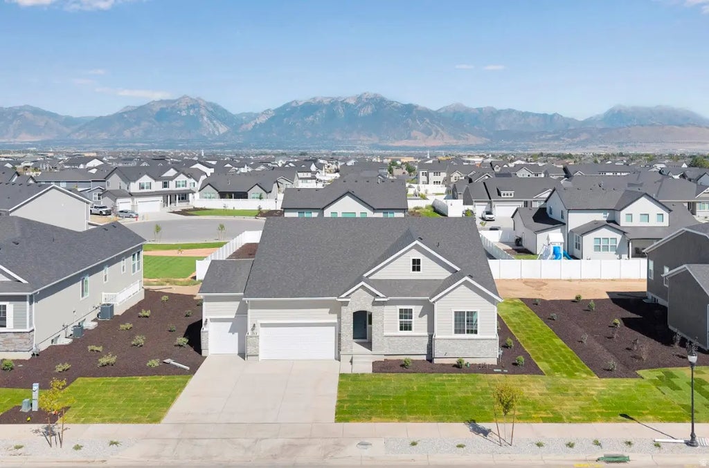 12313 S Trout Lake Ln 338, Herriman