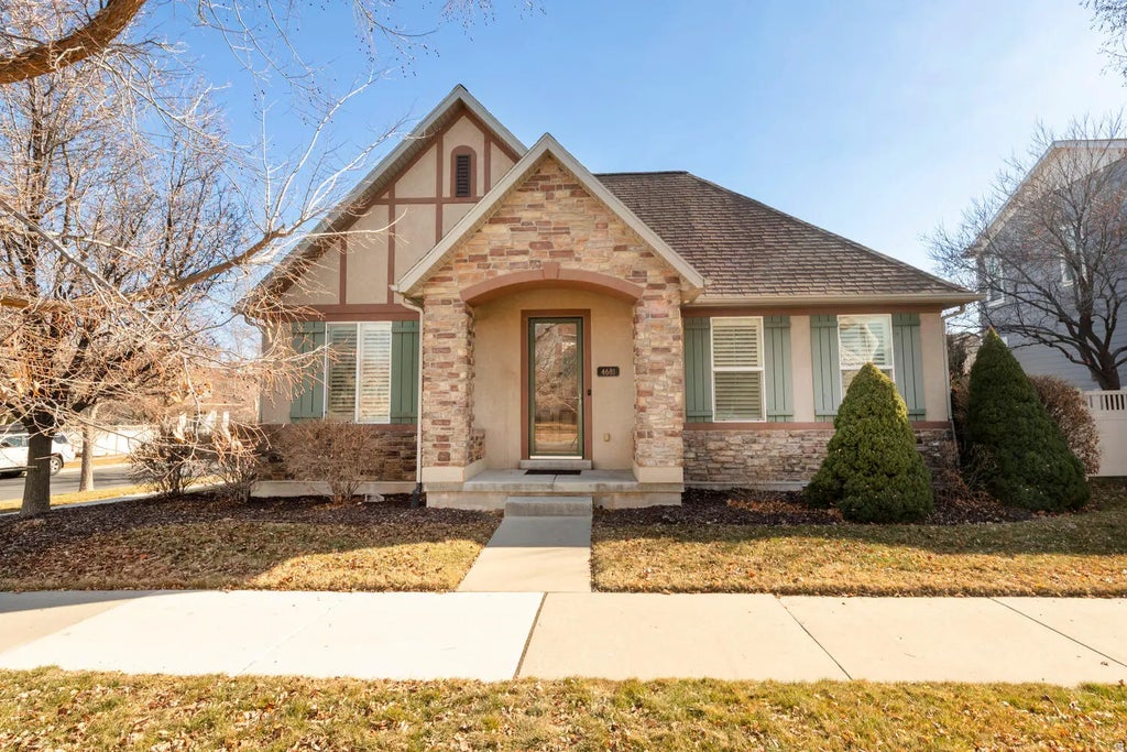4681 W Pale Moon Ln, South Jordan