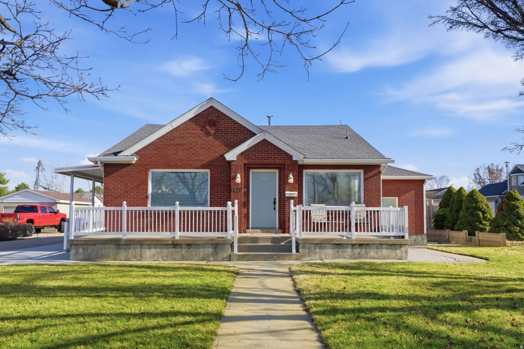 1420 N Main St, Bountiful