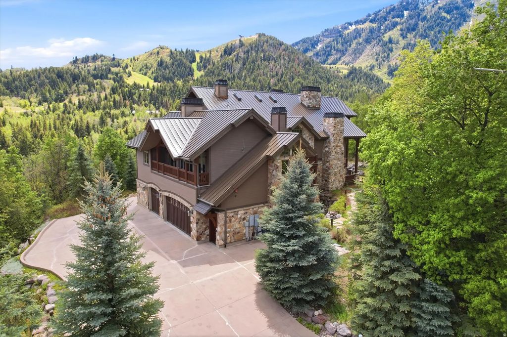 8807 N Timphaven Rd E, Sundance
