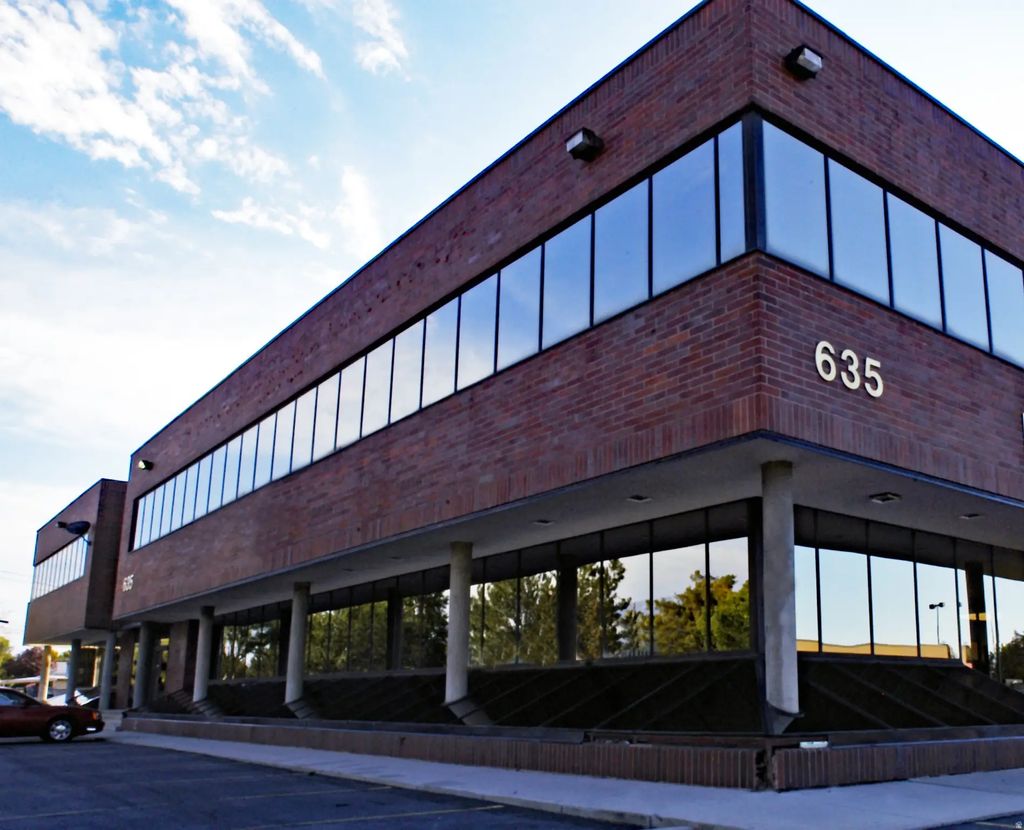 635 W 5300 S, Murray