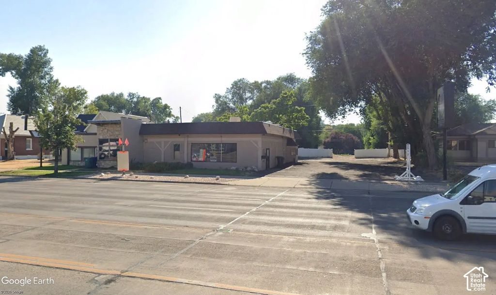 421 S Washington Blvd E, Ogden