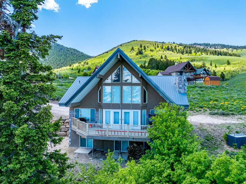 374 Cold Springs Dr, Fish Haven