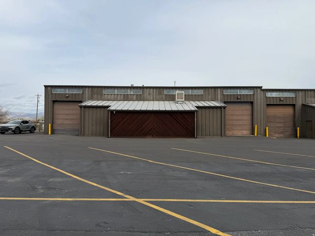 1001 E 450 S, Vernal