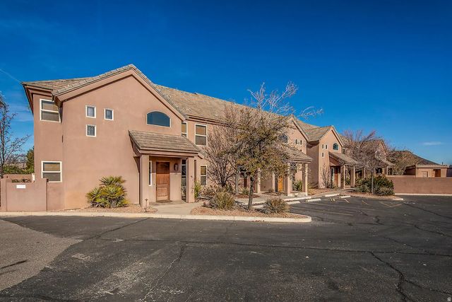 1839 W Canyon Dr 103, St. George