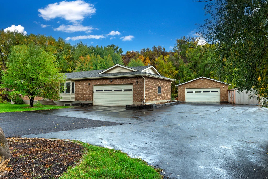 2575 W State Road 32, Peoa