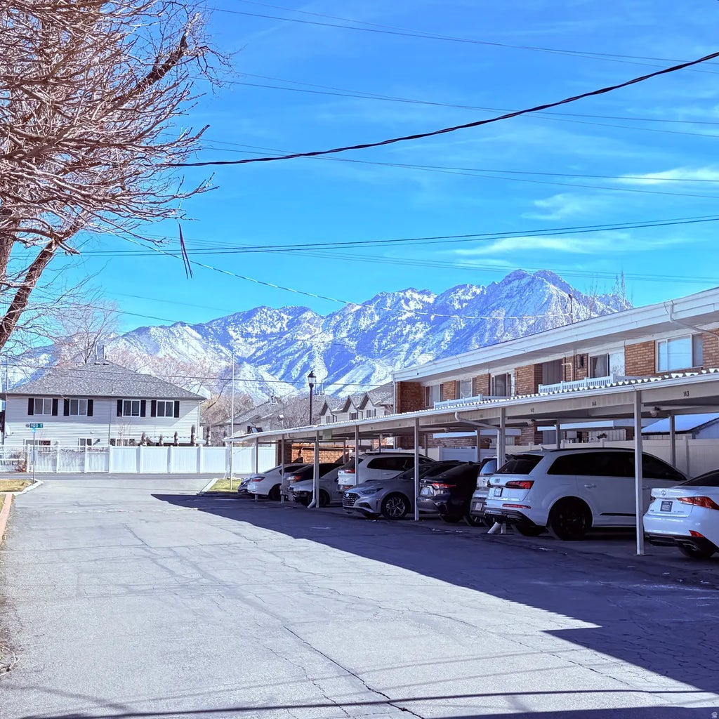 886 E Maple Crest Ct 23, Salt Lake City