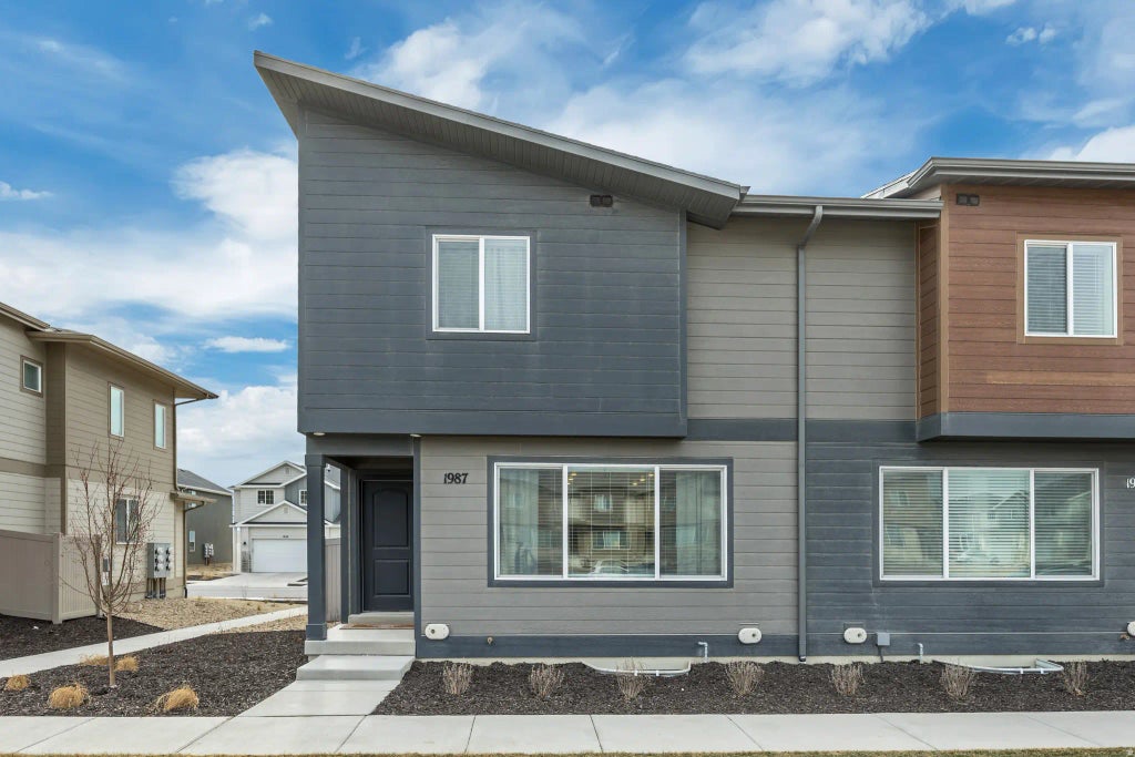 1987 E Sand Hollow Dr, Eagle Mountain