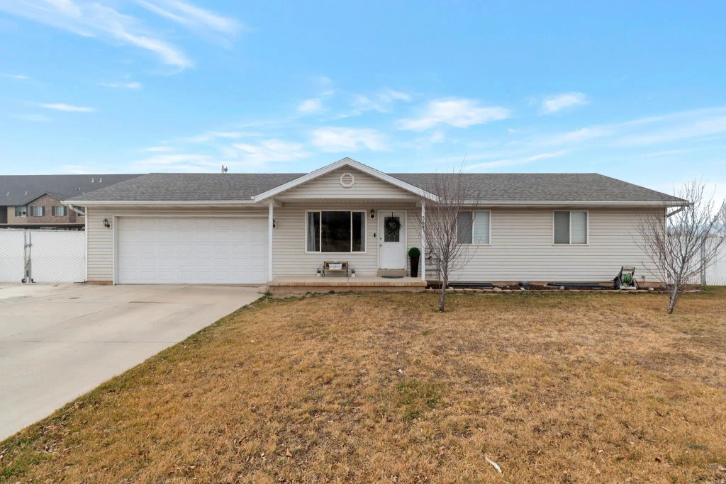 566 S Center St, Santaquin