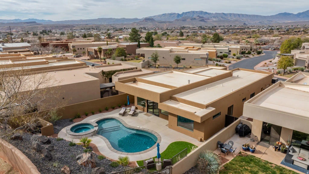 2090 N Tuweap, St. George