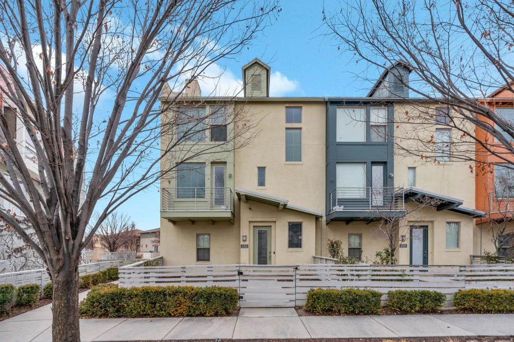 4763 W Daybreak Rim Way, South Jordan