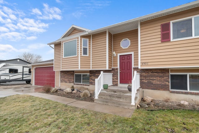 4901 W 650 N, West Point