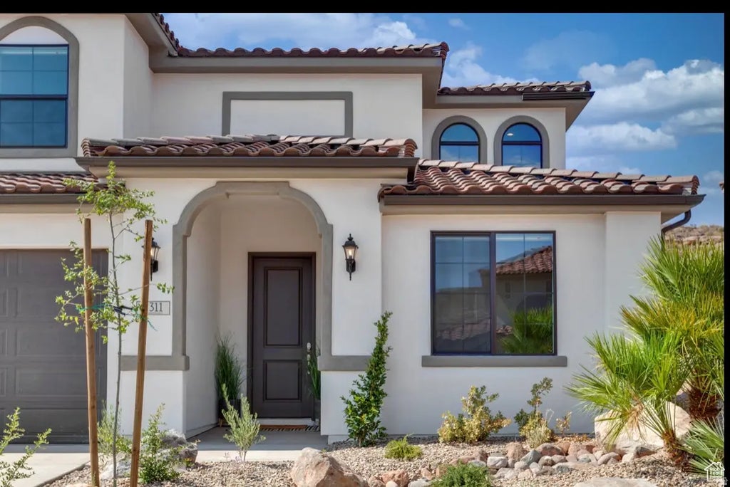 2311 N Escondido, Washington