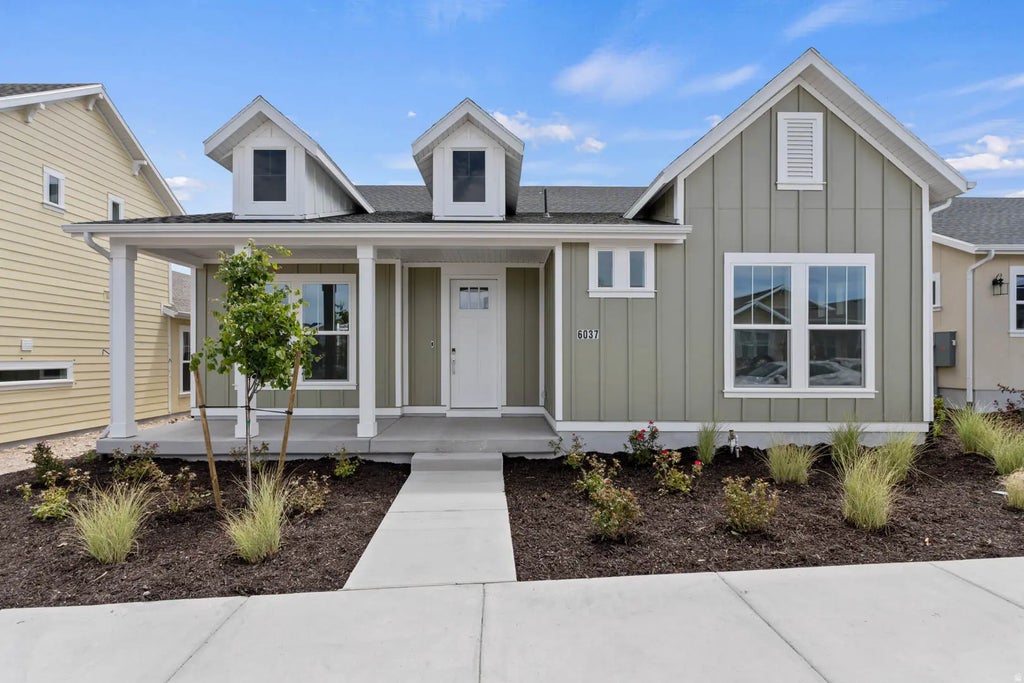 6159 W Sparrow View Dr, South Jordan