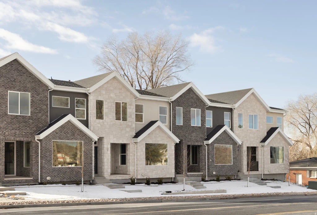 1562 E 3900 S 105, Millcreek