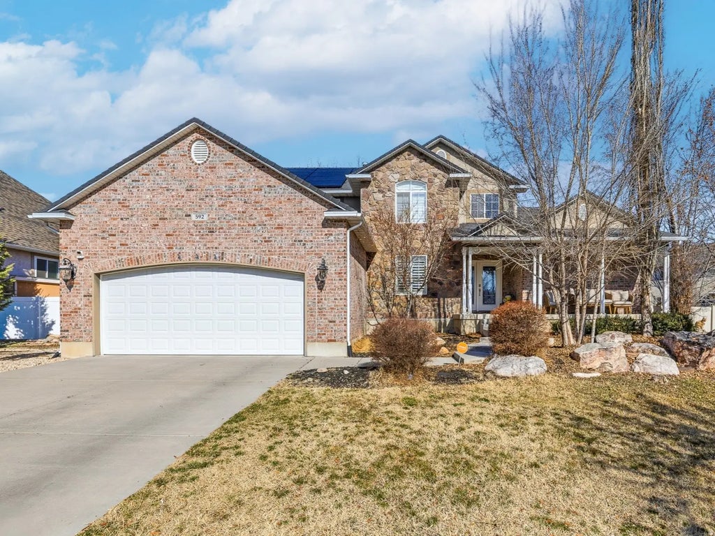 592 W 3550 S, Riverdale