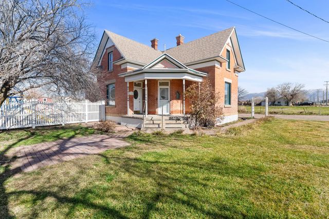 1782 W 1700 S, Syracuse