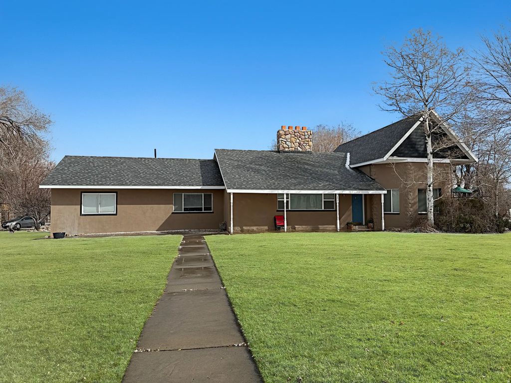 295 S State St, Ferron