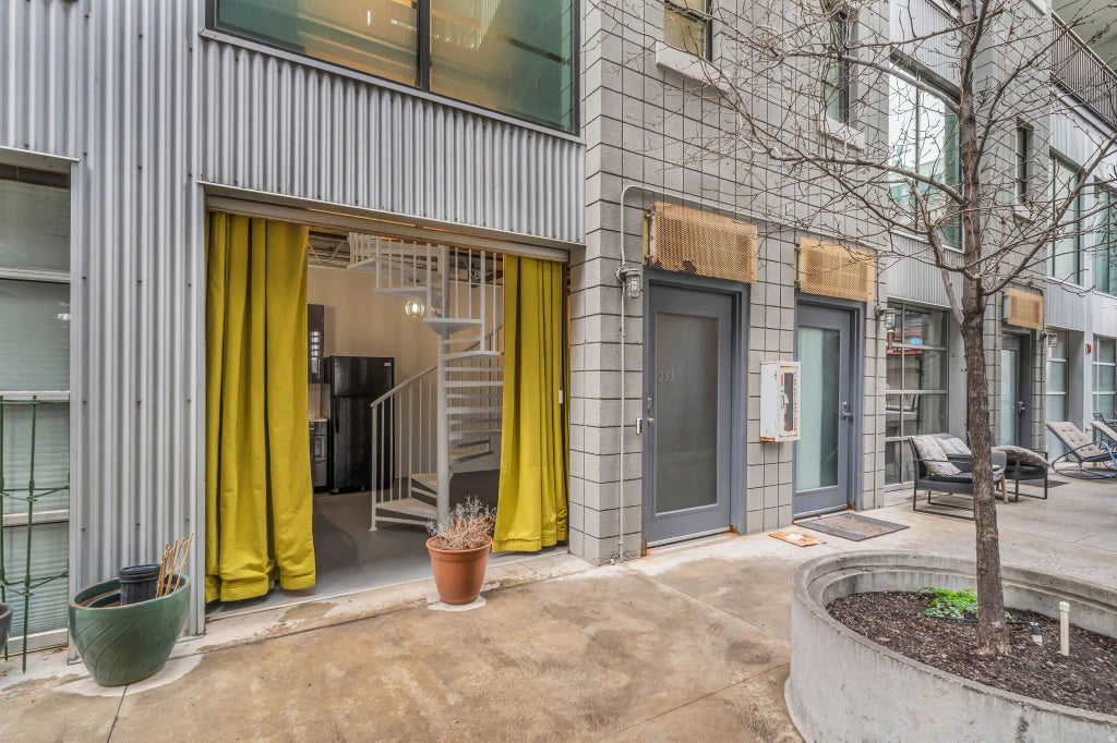 360 W 300 S 233, Salt Lake City