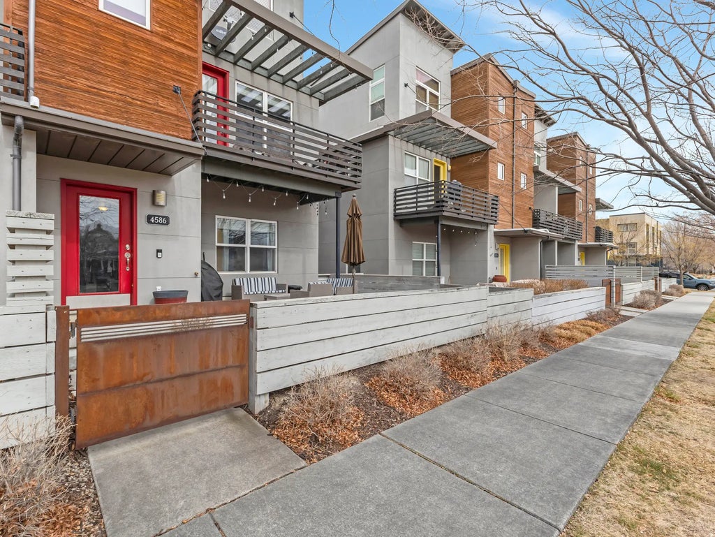 4586 W Vermillion Dr, South Jordan