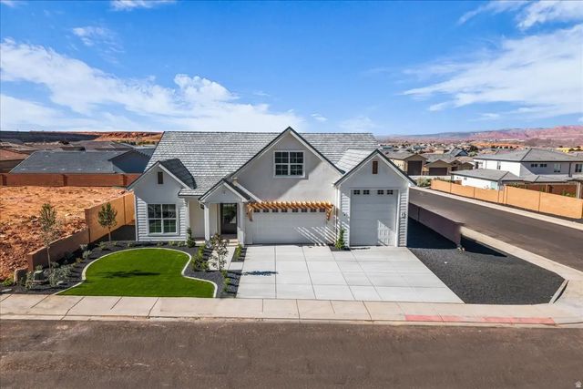 2838 S 3250 W, Hurricane