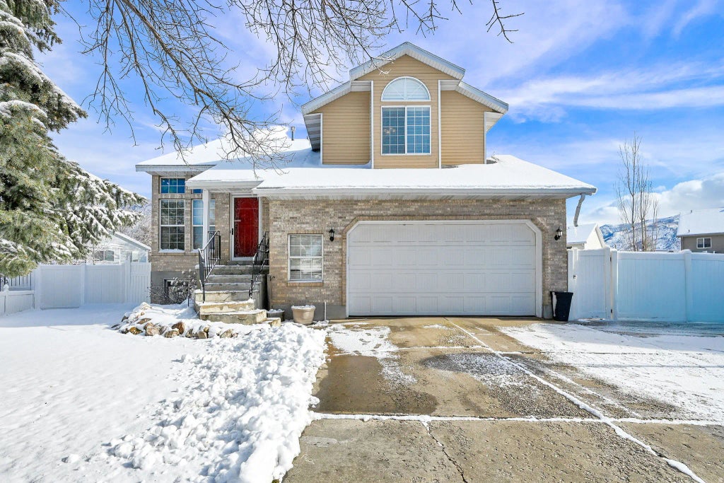 2382 N 450 W, Harrisville