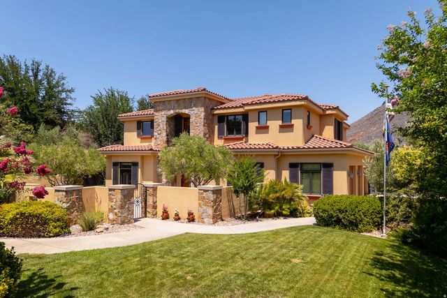 557 S Woods View Cir, St. George