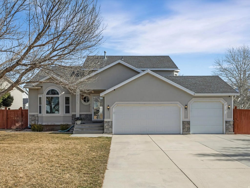 8271 S 2440 W, West Jordan