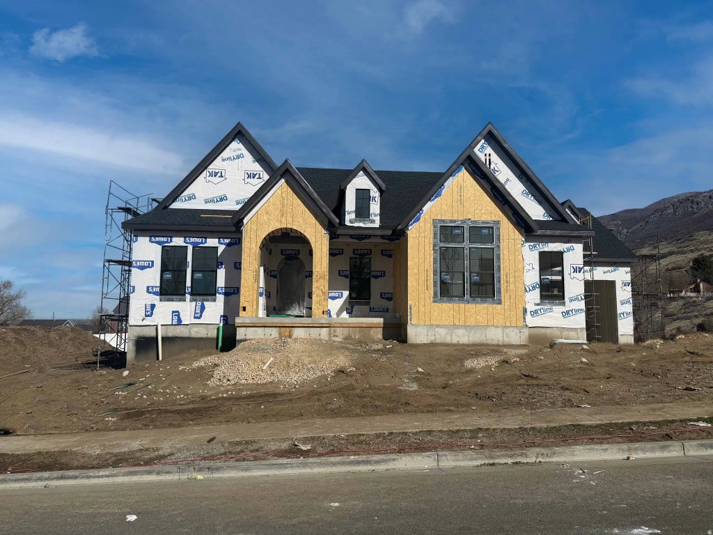 136 W Summerhill Ln, Centerville