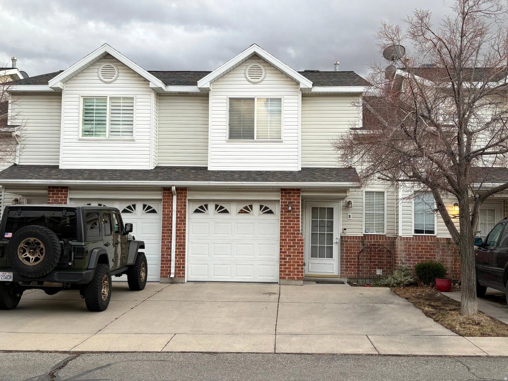 3229 W Virginia Pine Ln S, West Jordan