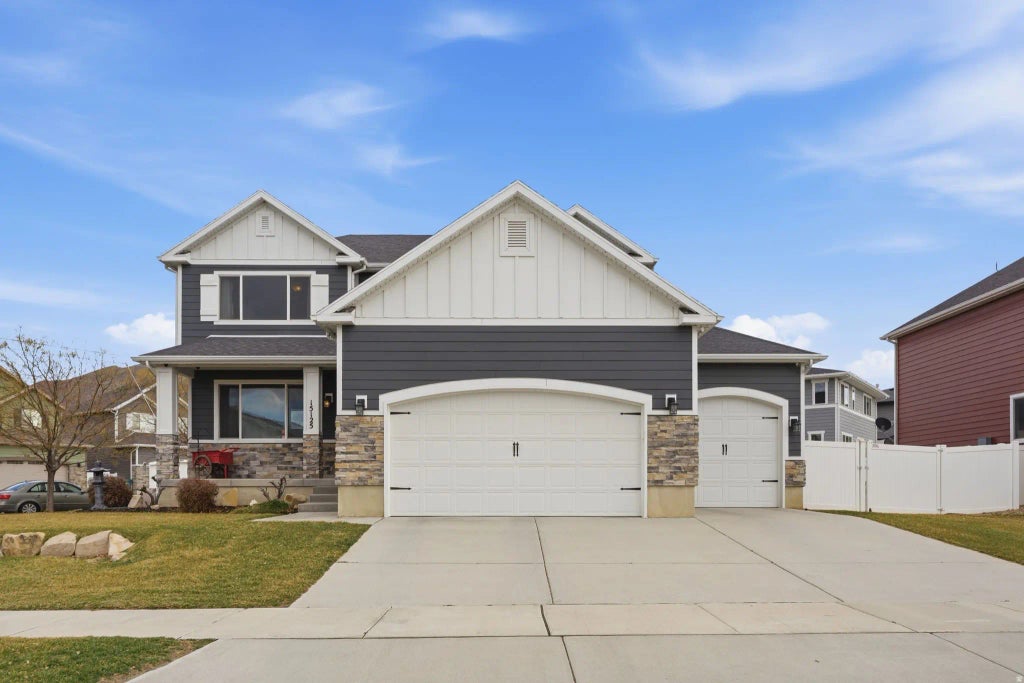 15125 S Battle Dr, Bluffdale