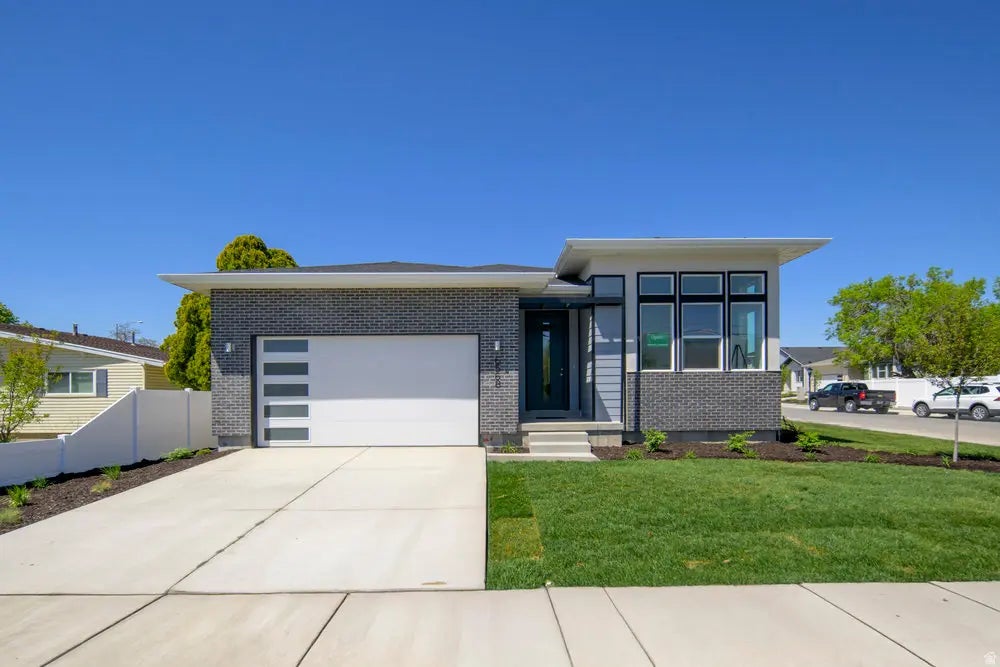 234 W Waterstone Cir 9, Murray