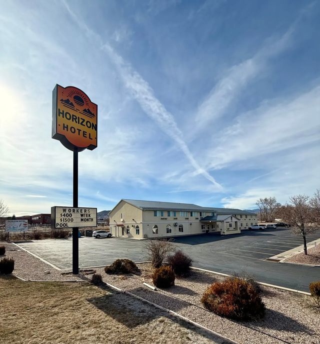 1624 W Hwy 40 S, Vernal