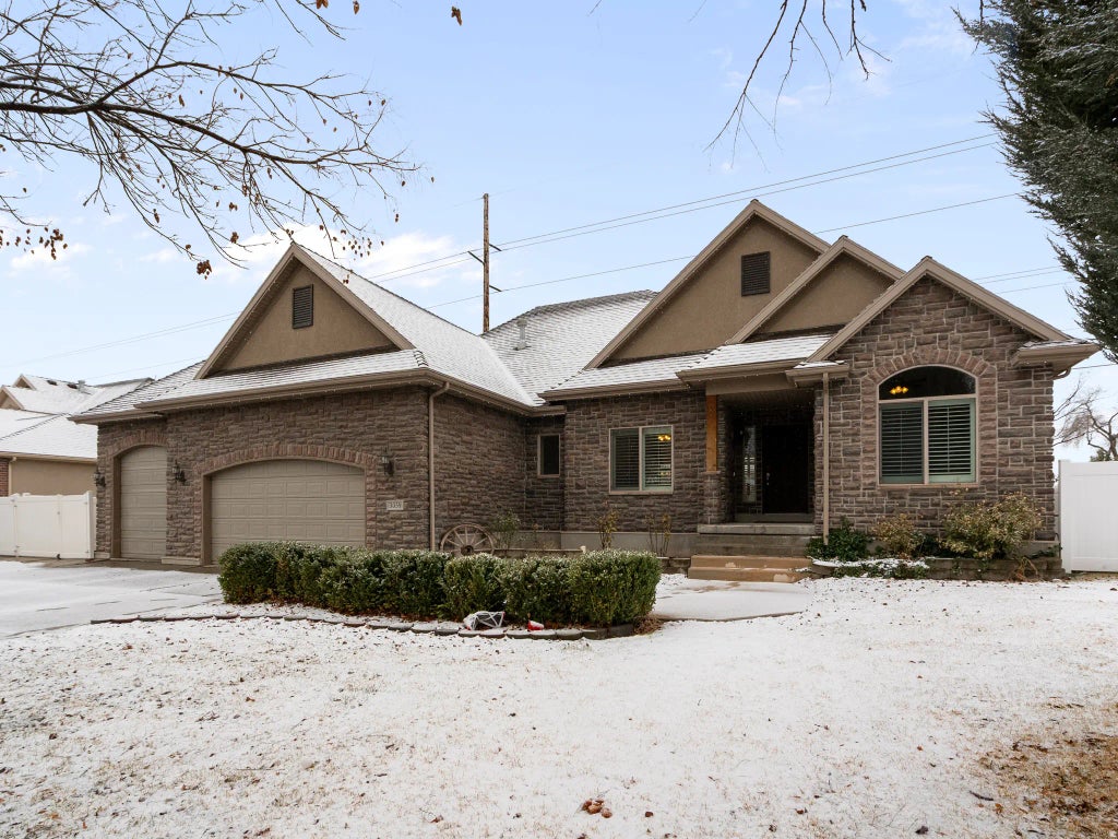 3059 W Uinta Pines Cir, South Jordan