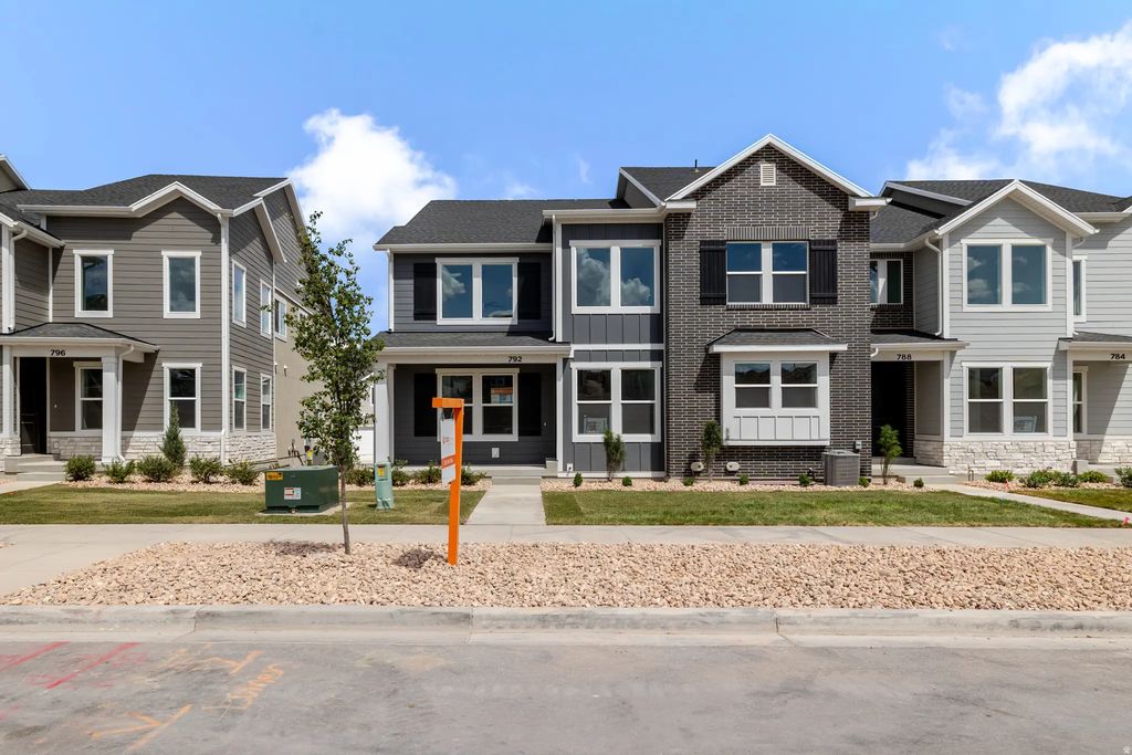 792 N Banner Dr 654, Saratoga Springs