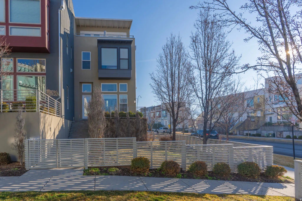 4714 W Daybreak Rim Way, South Jordan