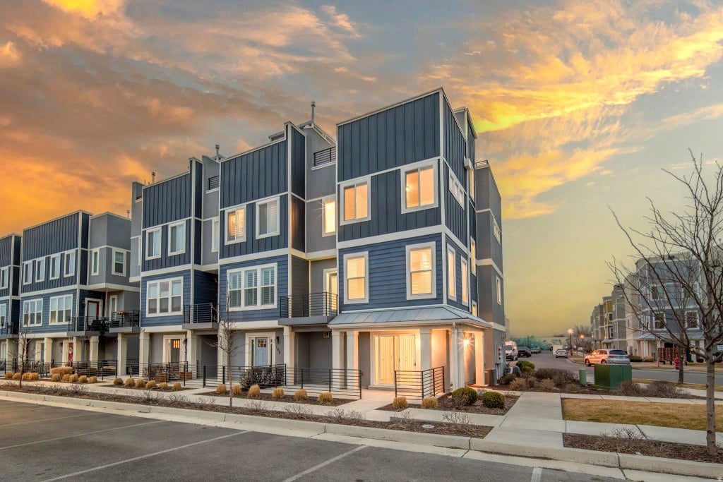 4756 S Hillhouse Cv 101, Murray