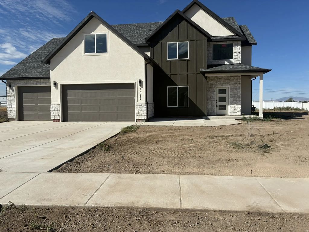 1629 W 3125 N, Pleasant View