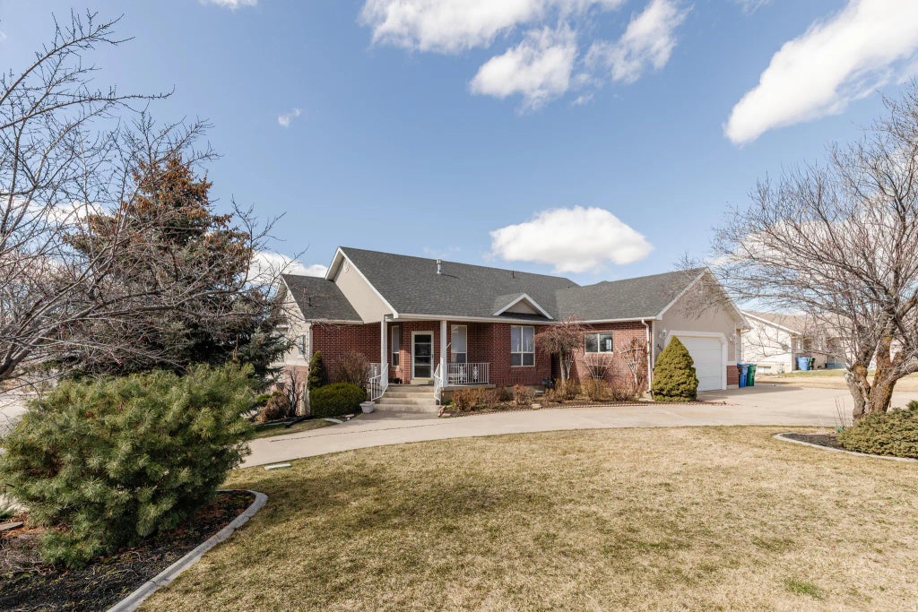 455 N 350 E, Hyde Park