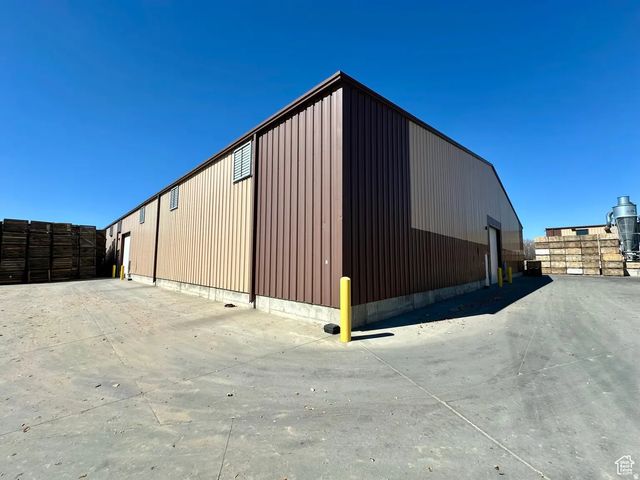 848 S 2000 W 3, Syracuse