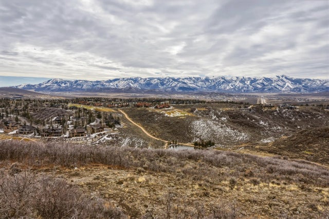 4157 Pinnacle Sky Loop 14, Park City