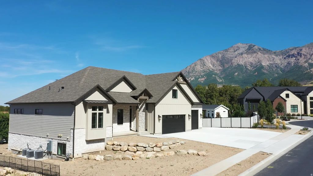 2671 N 1350 E, North Ogden