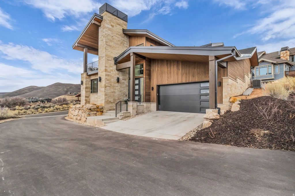 10740 N Hideout Trl, Hideout