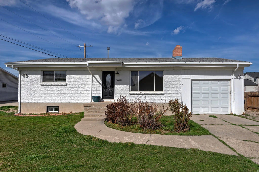 1678 W Leland Dr, West Jordan