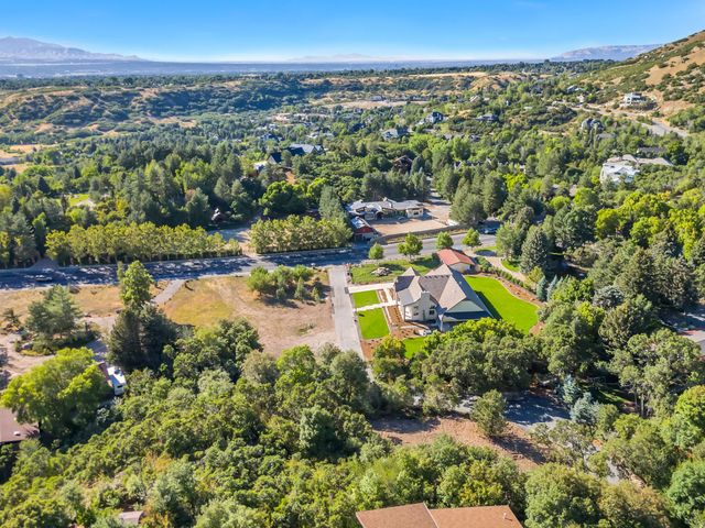 3316 E Lone Springs Cv S, Sandy
