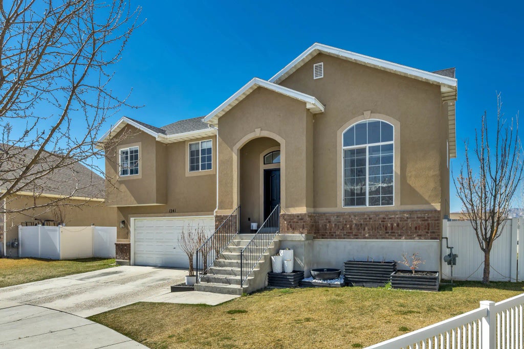 1241 N 3100 W, Provo