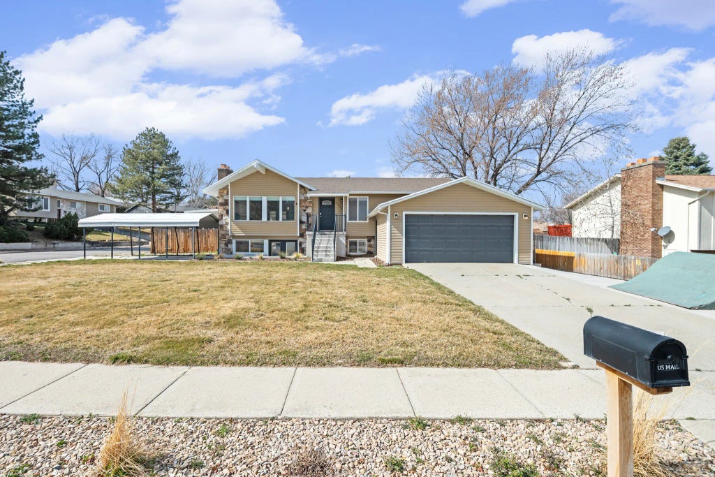 9472 S Tramway Dr, Sandy