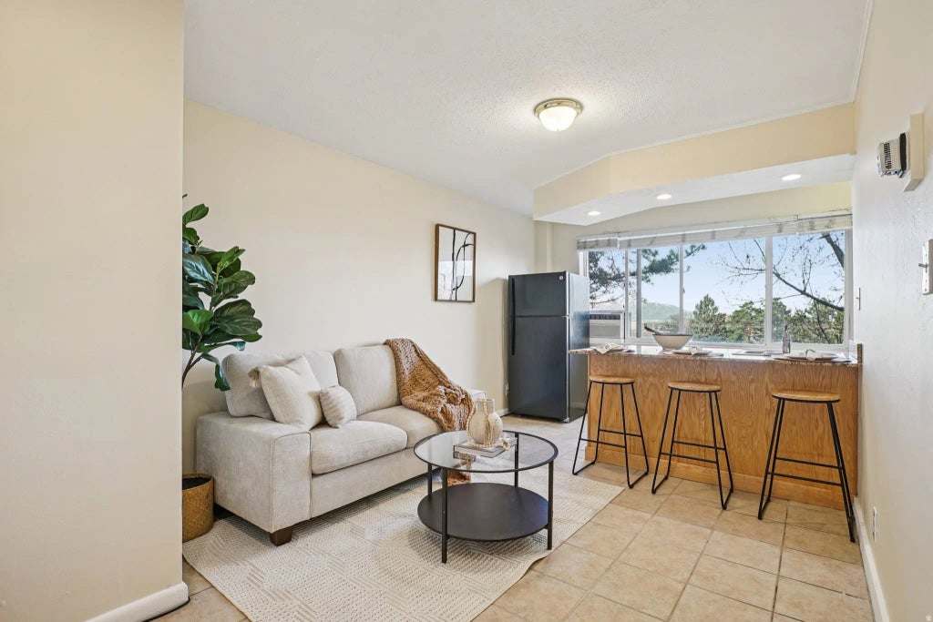 130 S 1300 E 302, Salt Lake City