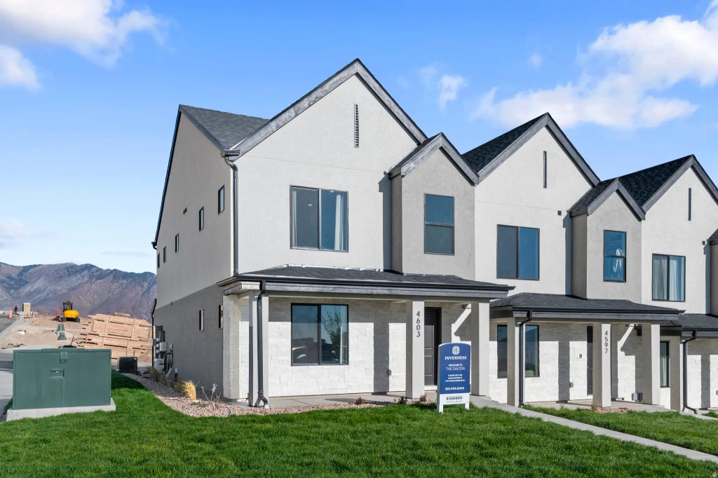 4329 N Buckstone Way 1380, Lehi