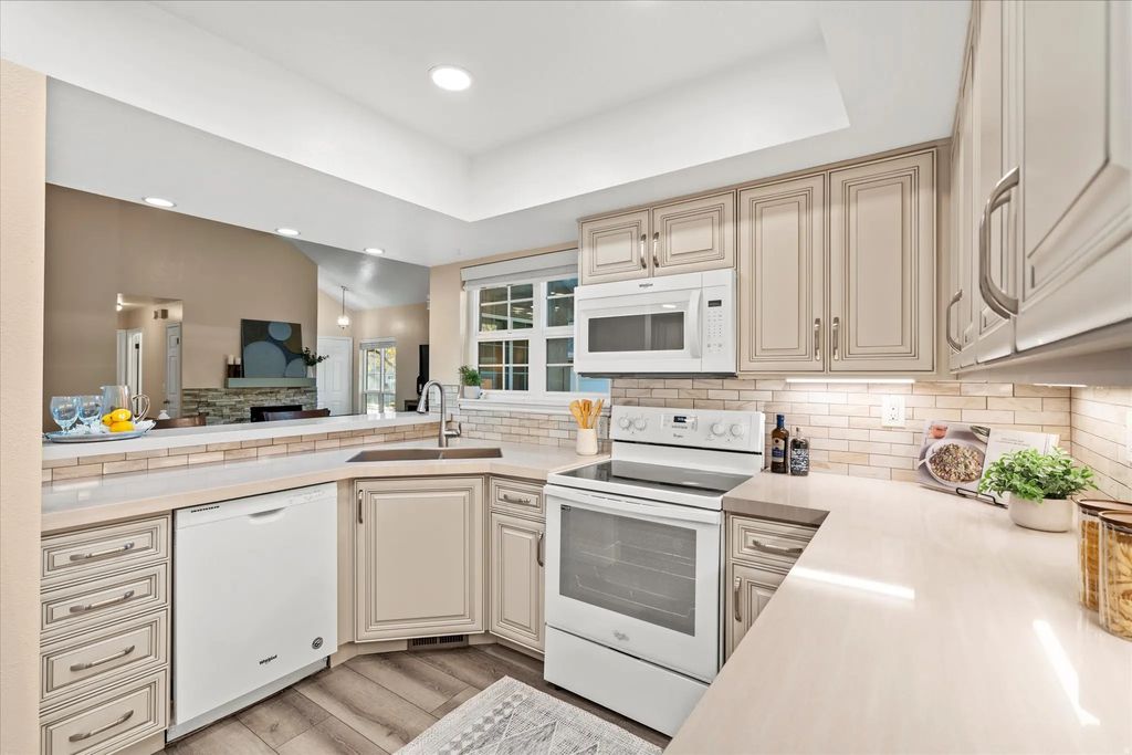 888 E 6895 S, Midvale
